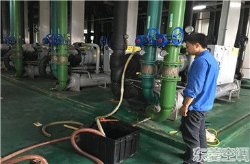 中央空調冷凝器怎樣清理？冷凝器的清理流程【詳細說明】